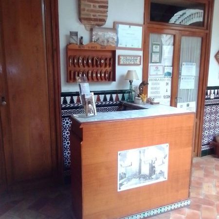 Hostal Comercio Carmona  Eksteriør bilde